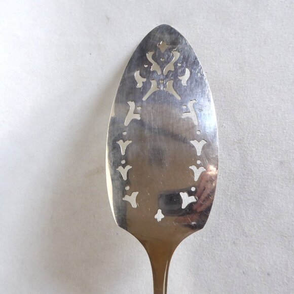 VINTAGE 1929 BERKELEY PATTERN PIERCED SILVER PIE CAKE SERVER - Picture 7 of 9